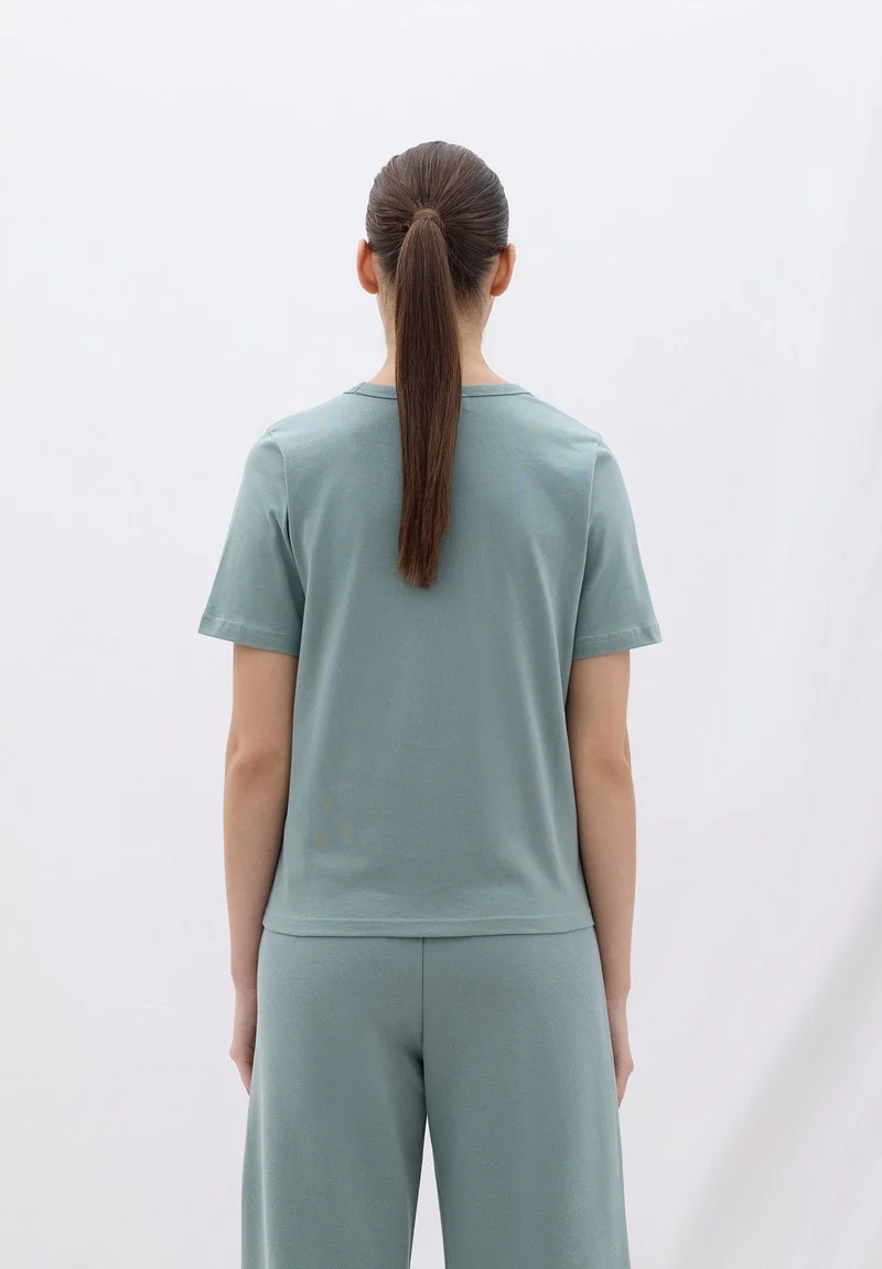 ليس بنجامنز تي شيرت عادي ٤٠٤