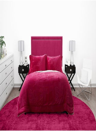Alia Blanket- Color:Fuchsia 2 layers sherpa face and soft plush face-220*240 + 2 pillowcases 50*70. - pzsku/Z7E53B1BAB0429CCDA1A7Z/45/_/1736870090/aa39b59a-4d9a-496e-ab3d-6425c2cffc8a