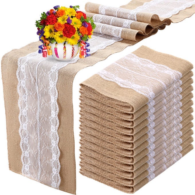 12 PCS 12 X 108 INCH WEDDING BURLAP TABLE RUNNERS WITH WHITE LACE RUSTIC RUNNER DECOR VINTAGE ROMANTIC TABLE CLOTH PARTY FAVORS FOR ENGAGEMENT BIRTHDAY HOTEL HOME DECORELEGANT STYLE