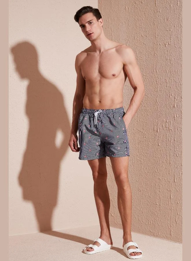 بوراتي شورت سباحة رجالي بنقوش بوراتي برباط خصر وجيب