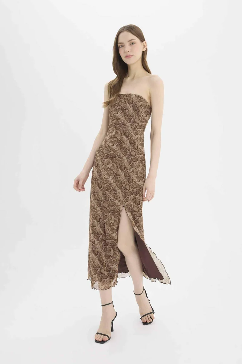 ديفاكتو Strapless Animal Print Tulle Maxi Dress