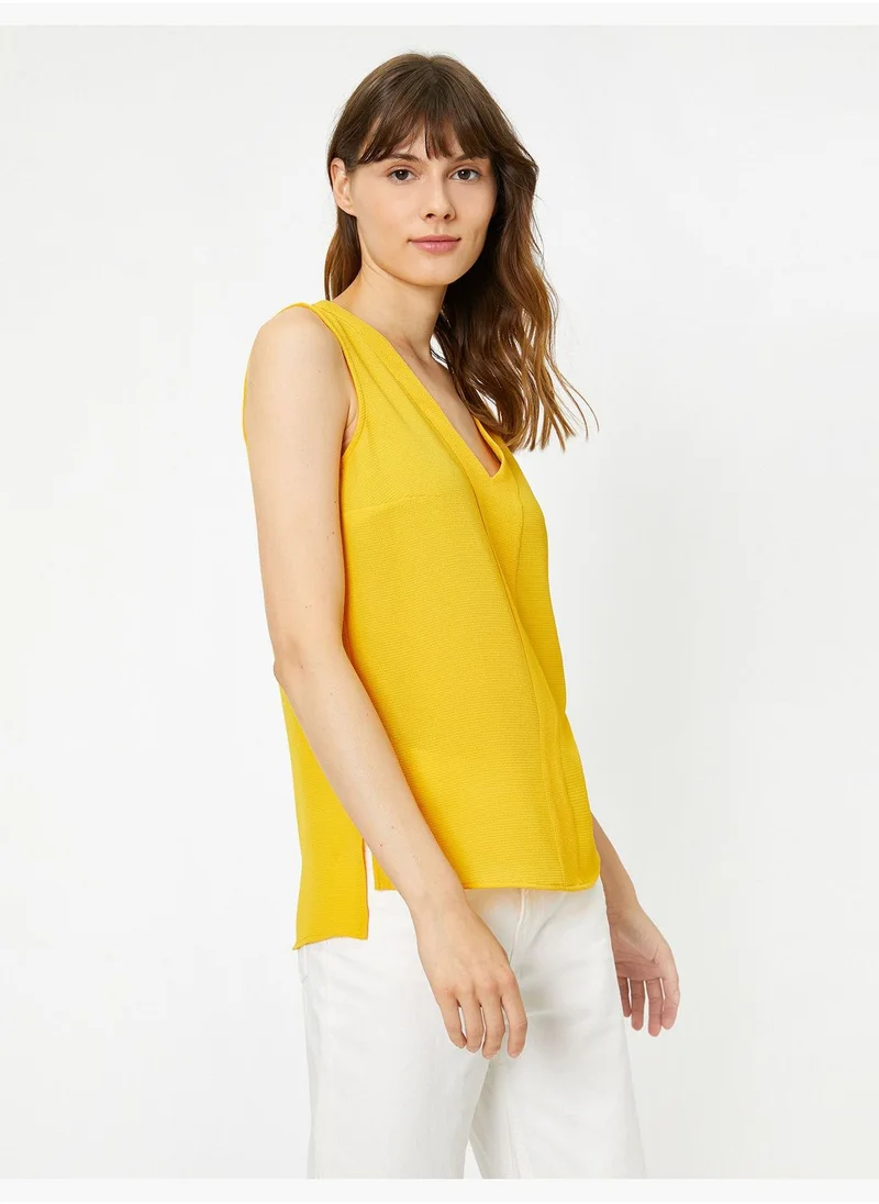 كوتون V Neck Tank Top