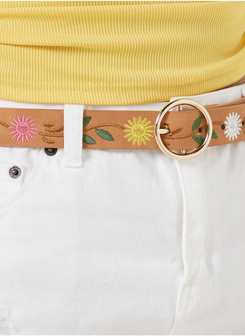 جينجر Floral Embroidered Belt