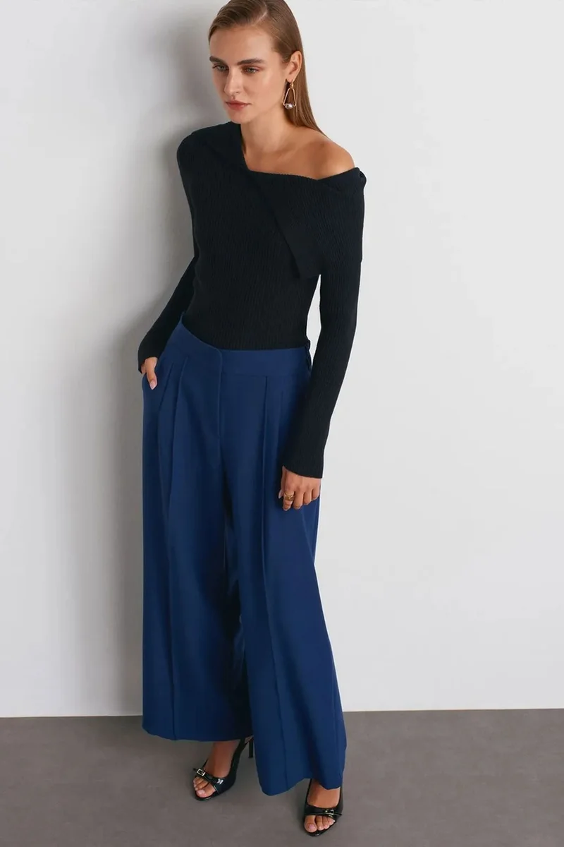 DILVIN High-Waist Wide-Leg Pleated Trousers