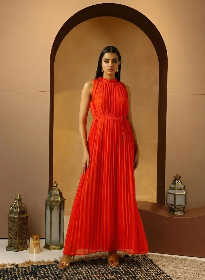 فيرو مودا فستان ماكسي مطوي بتفاصيل ربطة