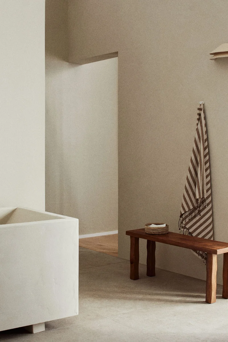 H&M Linen-blend bath sheet