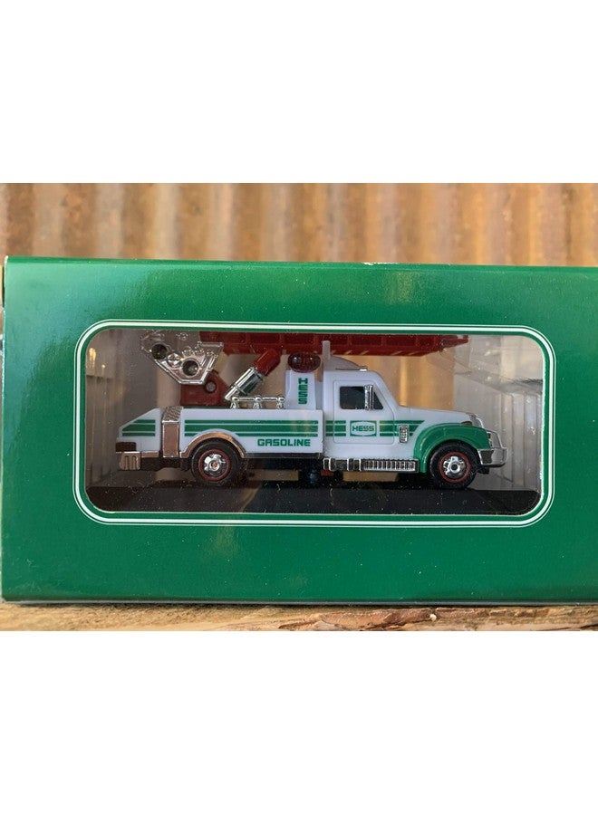 Hess 2007 Miniature Rescue Truck - Image 4