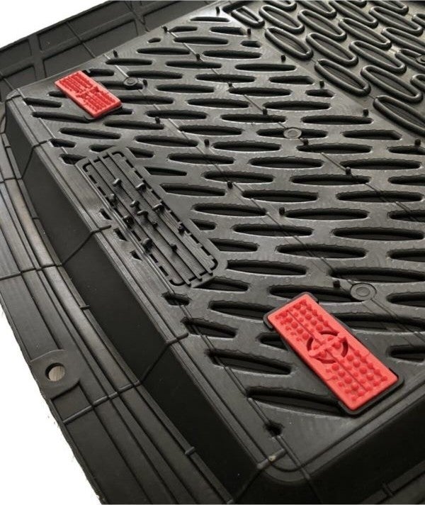 Suzuki Vitara 5 Door Compatible Universal Deep Pool Floor Mat Chrome Carbon