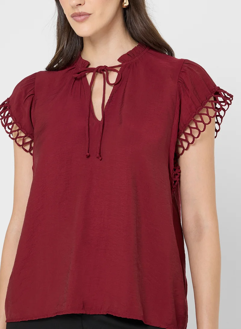 VERO MODA  Vmflavia V-Neck Short Sleeve Top for Women | Best Price UAE