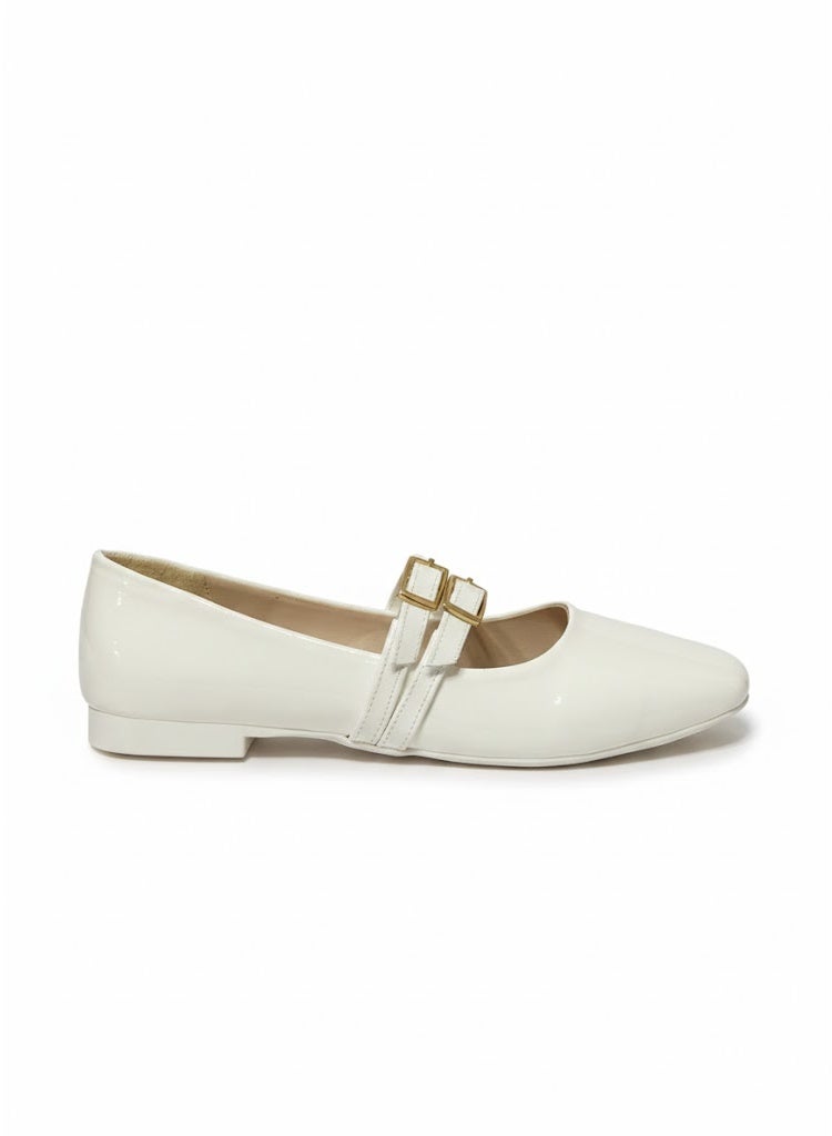 لايف ستيلاش  حذاء باليرينا مسطح جلد لامع مع إبزيم BF-806 - أبيض - Image 4