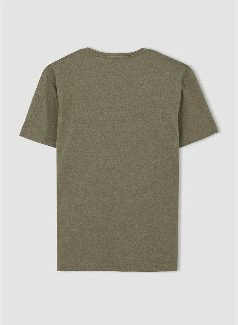 DeFacto Man Regular Fit Crew Neck Short Sleeve T-Shirt