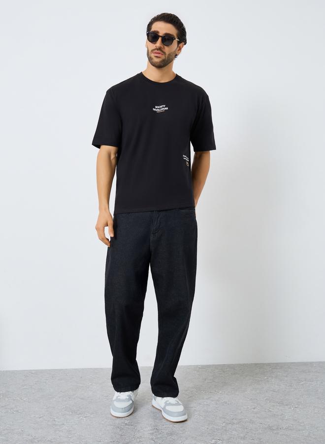 Styli Men Black Slogan Print Oversized T-Shirt - Image 2