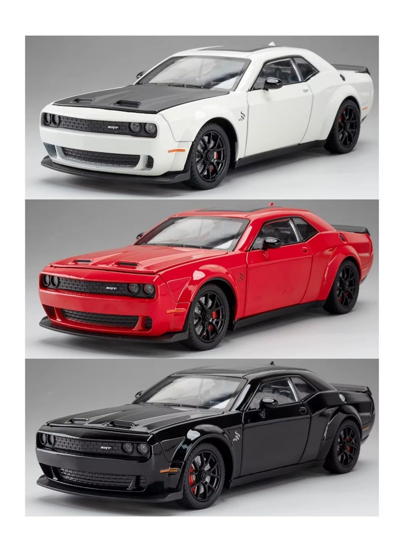 دودج Premium 1:24 Dodge Challenger  Hellcat Diecast Model Car 01 Pcs Assorted - Pull-Back Toy Vehicle with Lights, Sounds, Openable Doors & Foldable Mirrors - Image 3