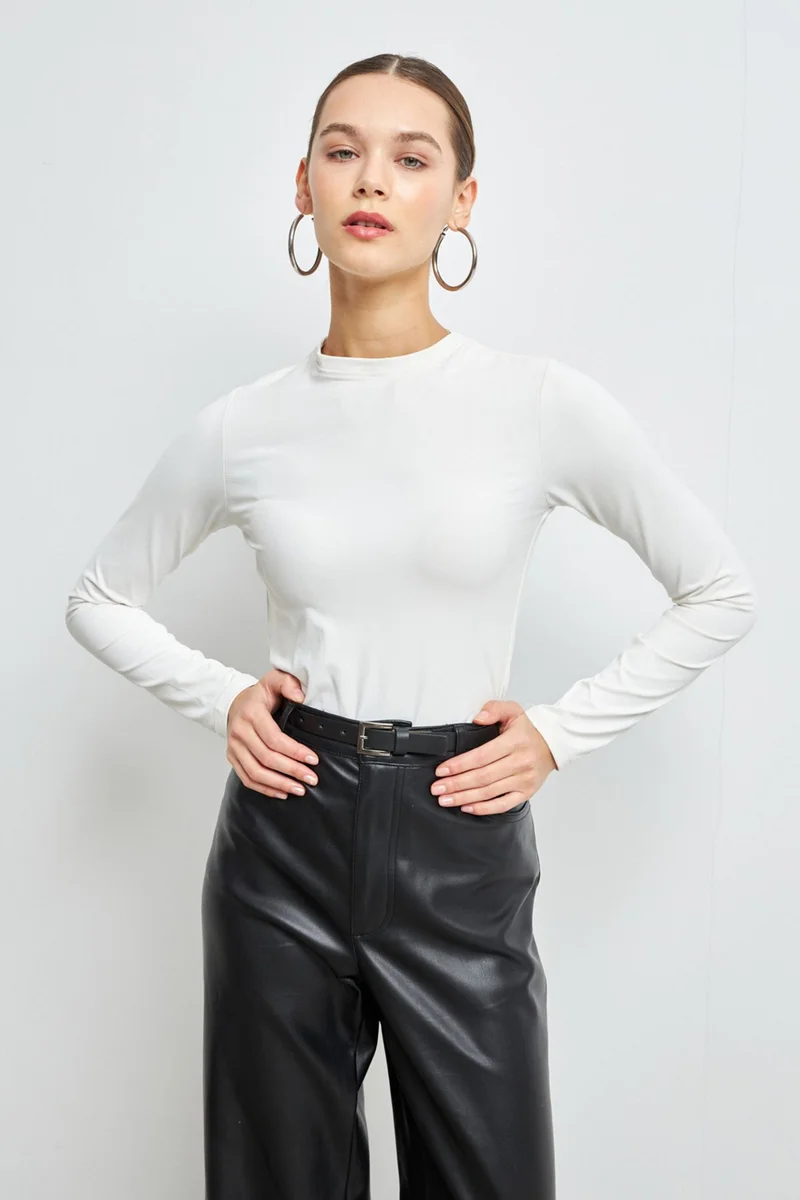 Bipantolon BIPANTOLON Women's Slim Fit Crew Neck Blouse