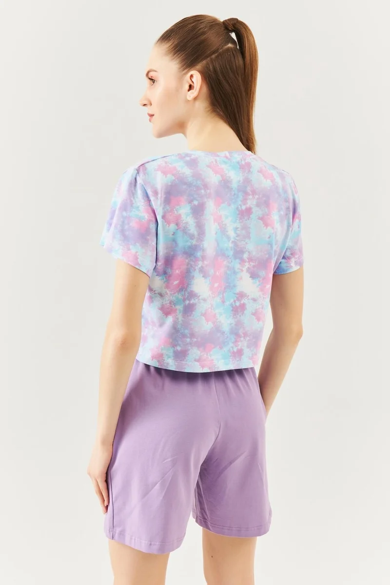 بوتيكجيز Batik Aqua Oversize Comfortable 100% Cotton Combed Crew Neck Short Sleeve Basic Crop T-Shirt
