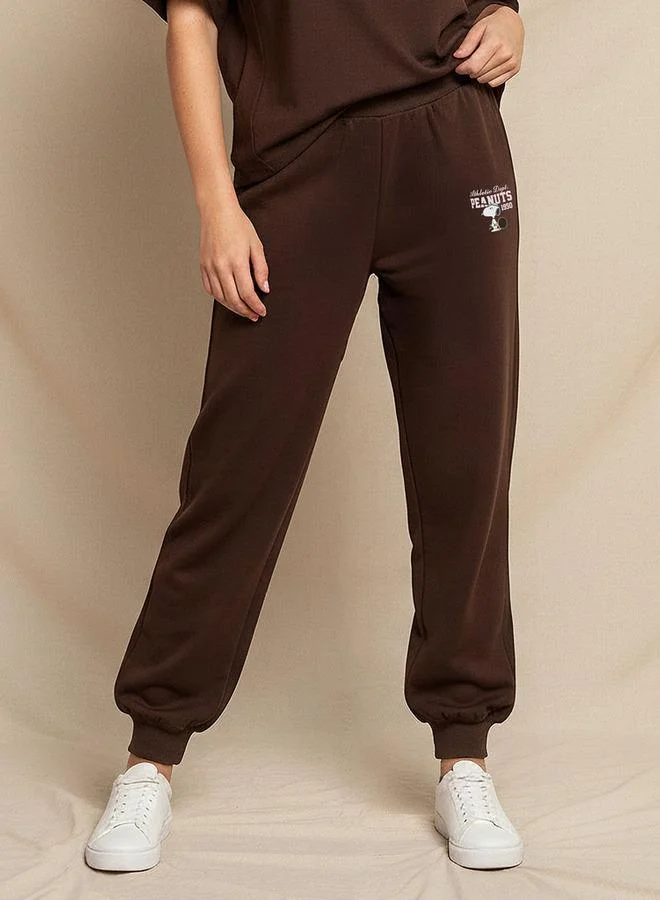SP Characters  Mid-Rise Joggers with Peanuts Print for Women | Best Price UAE