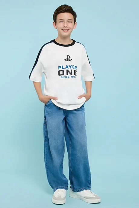 أر أند بي PlayStation Print Oversized T-Shirt with Crew Neck and Short Sleeves