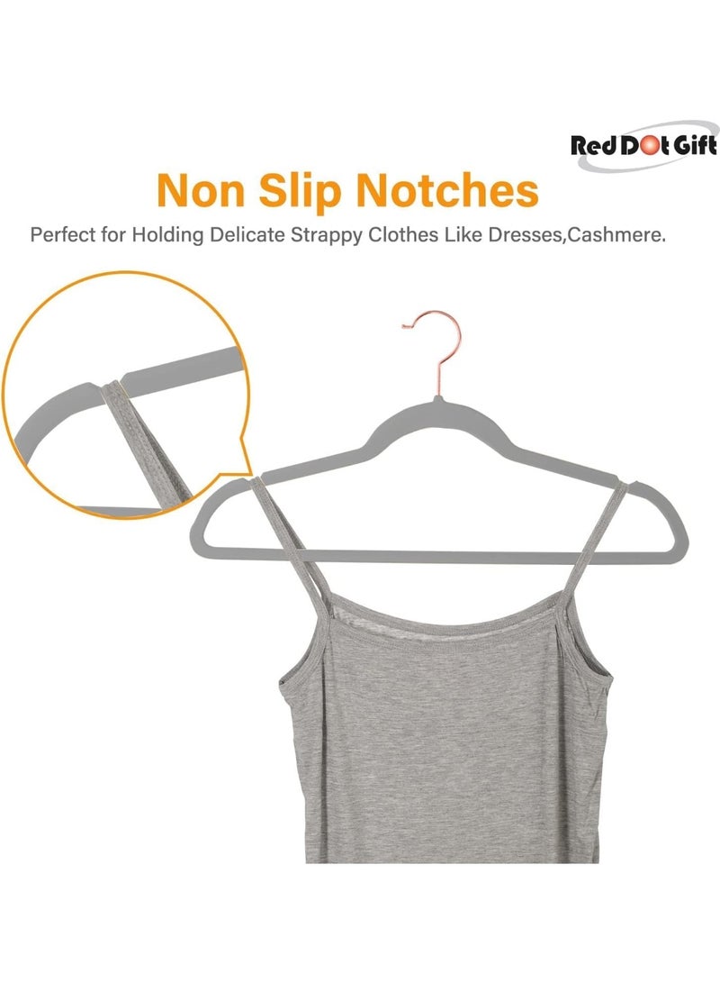 Red Dot Gift مجموعة هدايا Red Dot® 10 قطع شماعات مخملية رمادية 45 سم غير قابلة للانزلاق، شماعات توفير المساحة مع خطاف وردي ذهبي دوار 360°، شماعات متينة ونحيفة للمعاطف والسراويل والقمصان. - Image 3