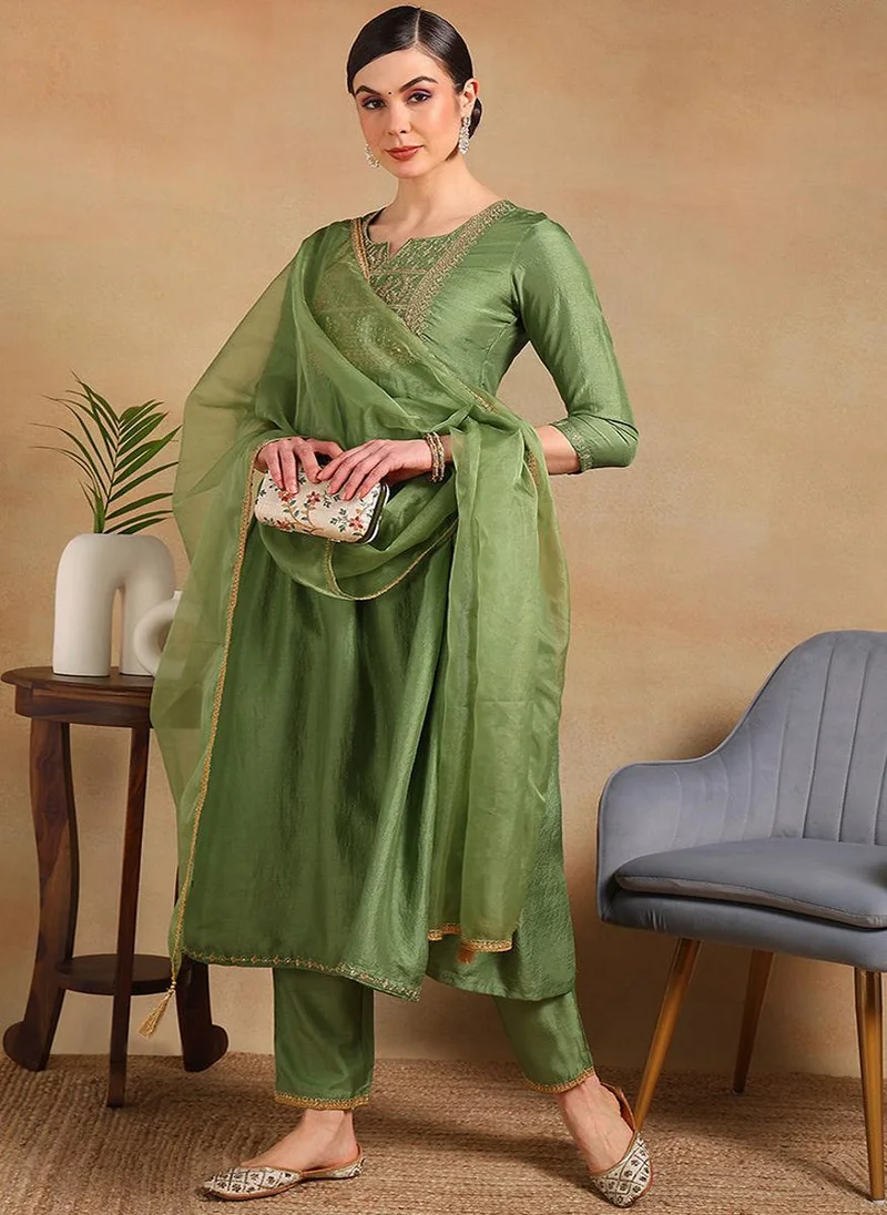 زيري سوق Green Silk Blend Yoke Design Flared Empire 3-Piece Kurta Set