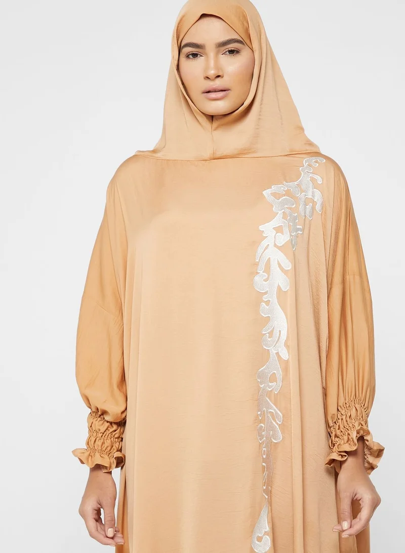 hayas closet Embroidered Detail Cuff Prayer Dress