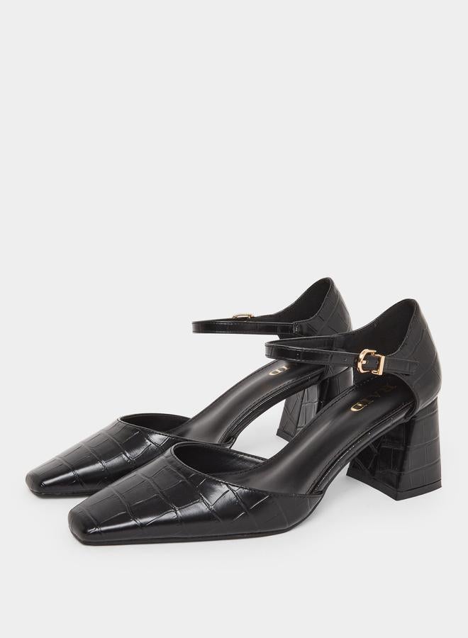 ريد حذاء بكعب سميك بتفاصيل بارزة الملمس - Image 2