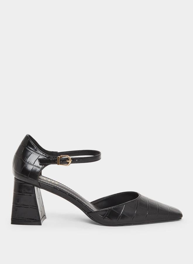 ريد حذاء بكعب سميك بتفاصيل بارزة الملمس - Image 1