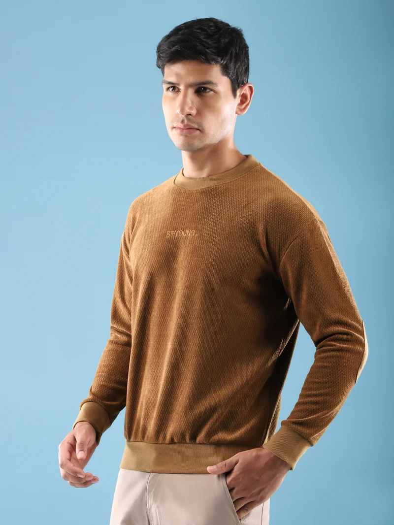 بيونغ سترة قطنية برقبة مستديرة بتطريز الكوع بلون بني البيكان