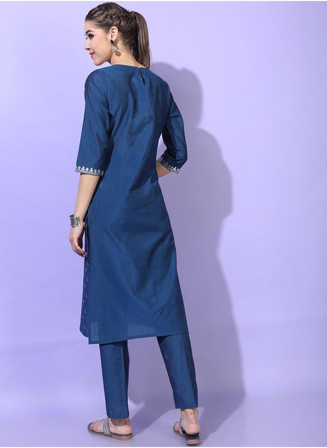 Vishudh Women Teal Blue Printed Kurta with Trousers by Styli  - Image 3