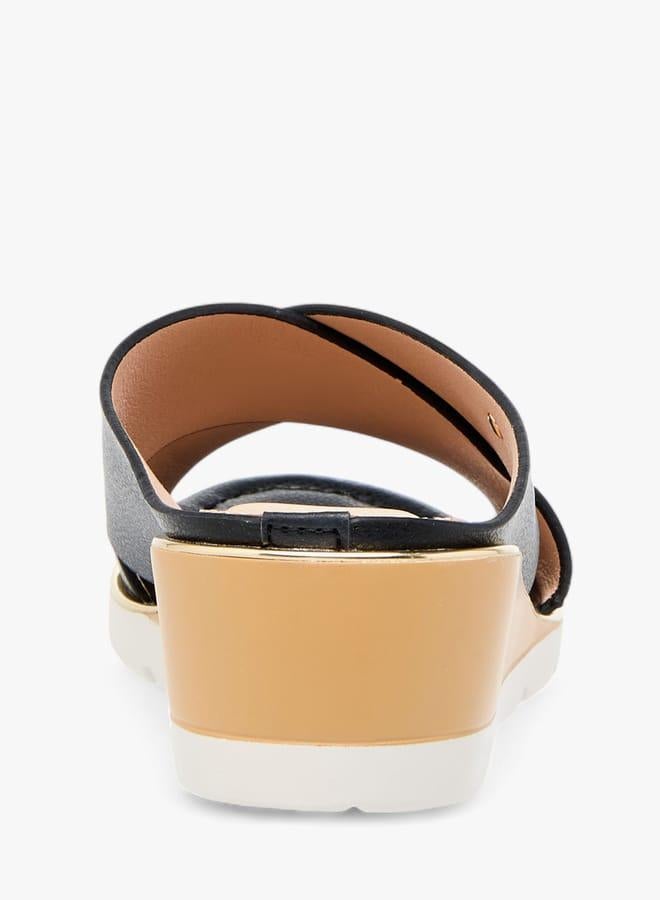 لو كونفورت صنادل نسائية بكعب ويدج وأشرطة متقاطعة بلون سادة - Image 5