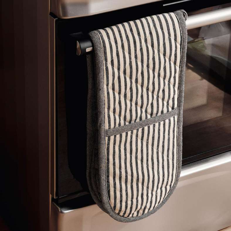 Pan Home قفاز فرن مزدوج من القطن - خطوط سوداء وبيضاء