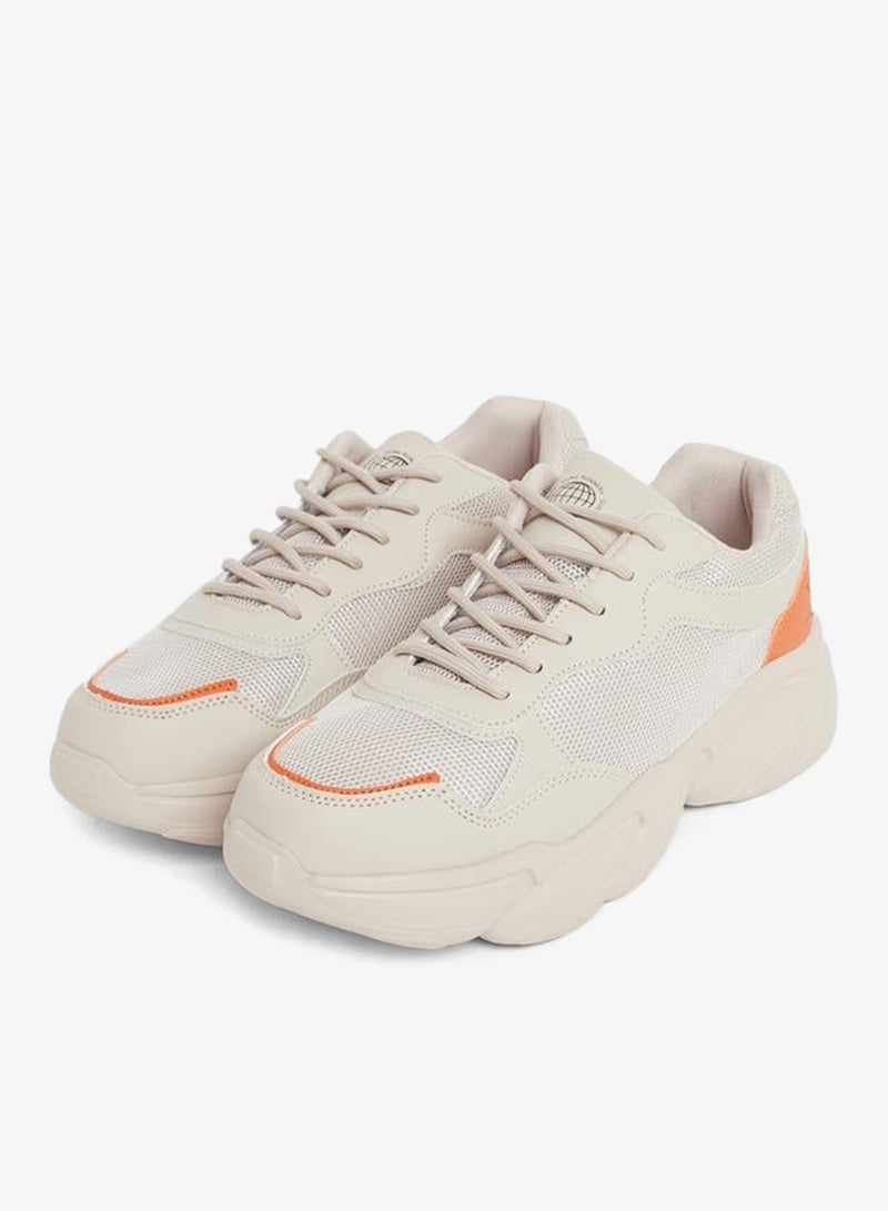 ستايلي اكتيف حذاء رياضي برباط ونعل سميك ولوحة متباينة اللون - Image 3