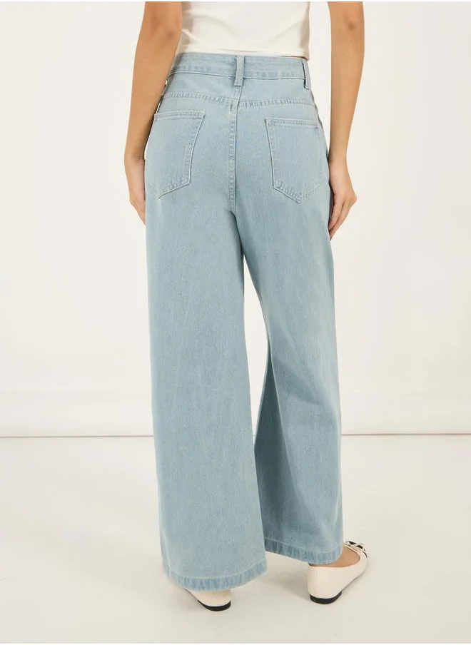 ستايلي High Rise Wide Leg Knee Distress Detail Jeans