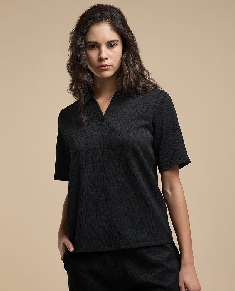 R&B Textured Top With Collared Neck And Short Sleeves - Image 1