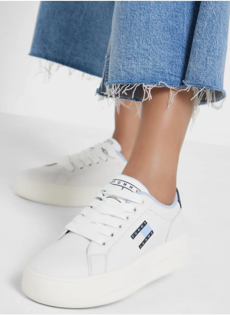 TOMMY JEANS Lace Up Low Top Sneaker