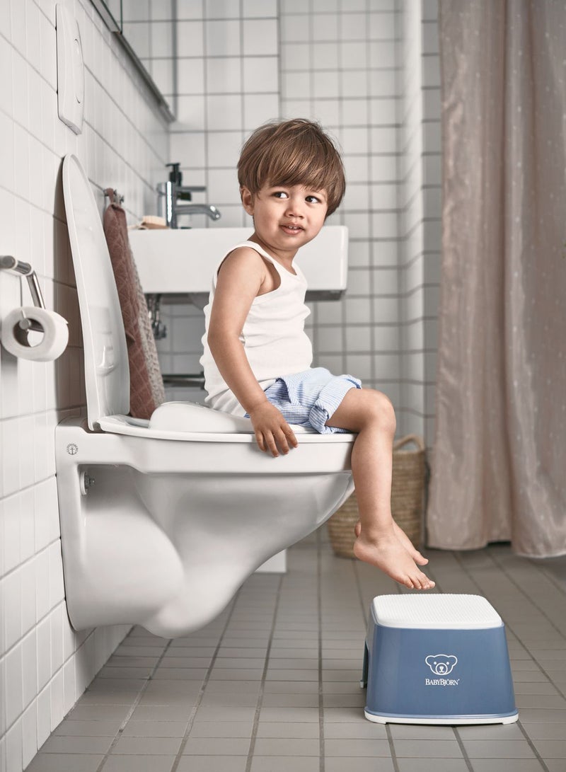 BABYBJORN Baby Step Stool Deep Blue And White  - Image 2