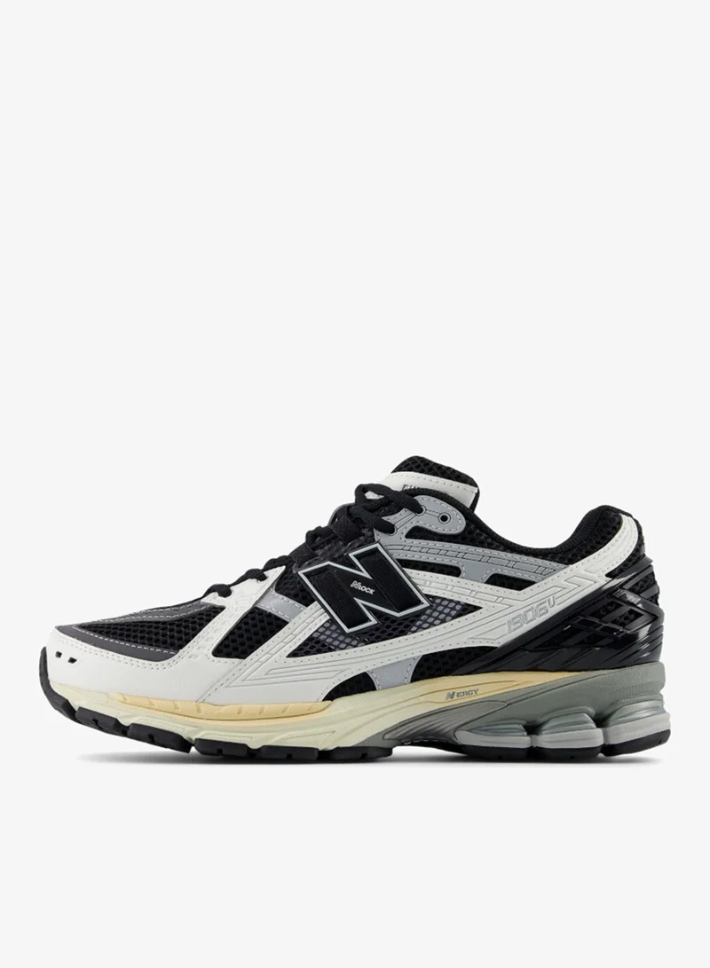 New Balance 1906 Sneakers