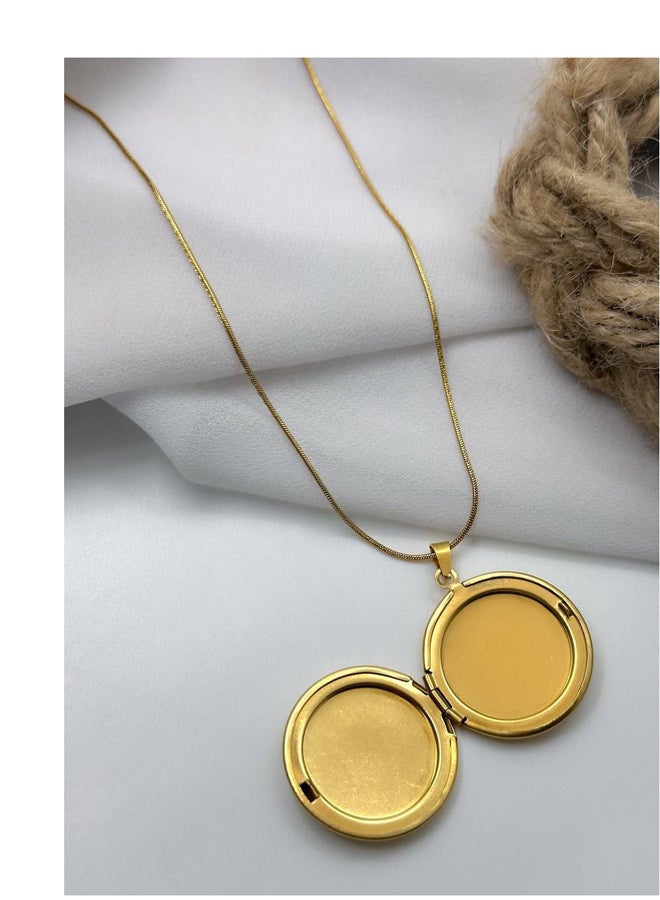 The Black Pearl Accessories Golden White Stainless Steel Pendant Necklace - Image 2