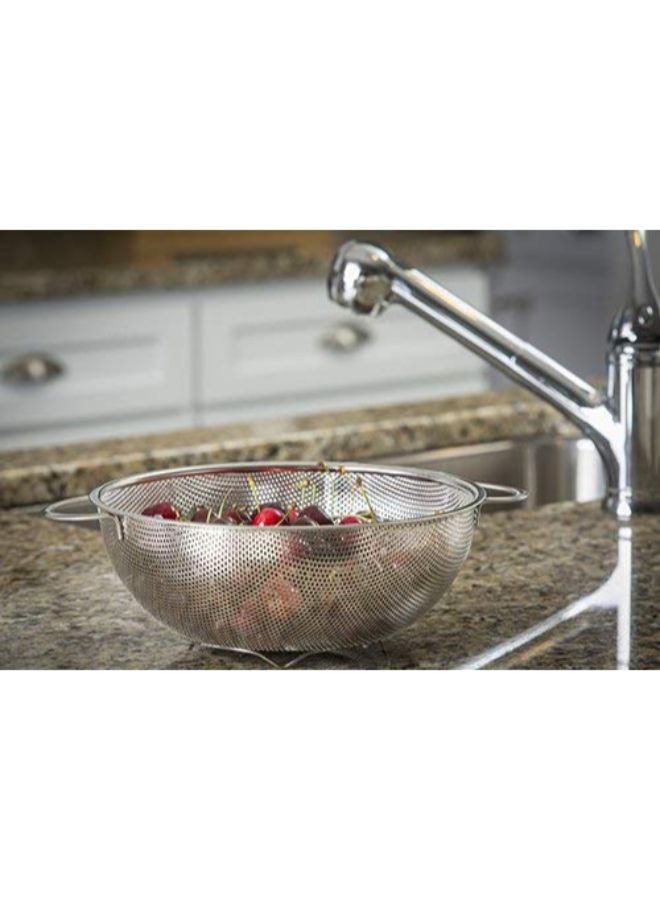 TableCraft H904BH 4.6 Quart Stainless Steel Colander with Handles â€“ Durable Kitchen Strainer for Fruits, Vegetables, Pasta, and Grains â€“ Footed Base for Stability â€“ Easy to Clean â€“ Dishwasher Safe - Image 3