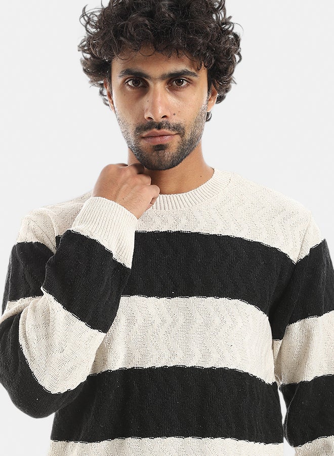 Andora Knitted Strapped Creamy & Black Pullover_Creamy & Black - Image 4
