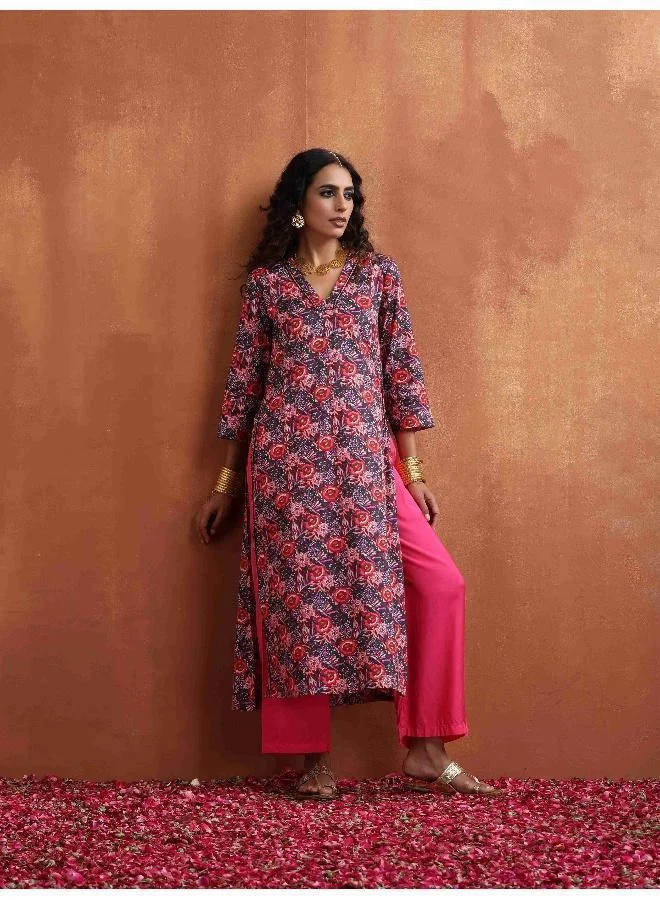 ترو برونز طقم كورتا وردي مطبوع بفتحة جانبية عالية