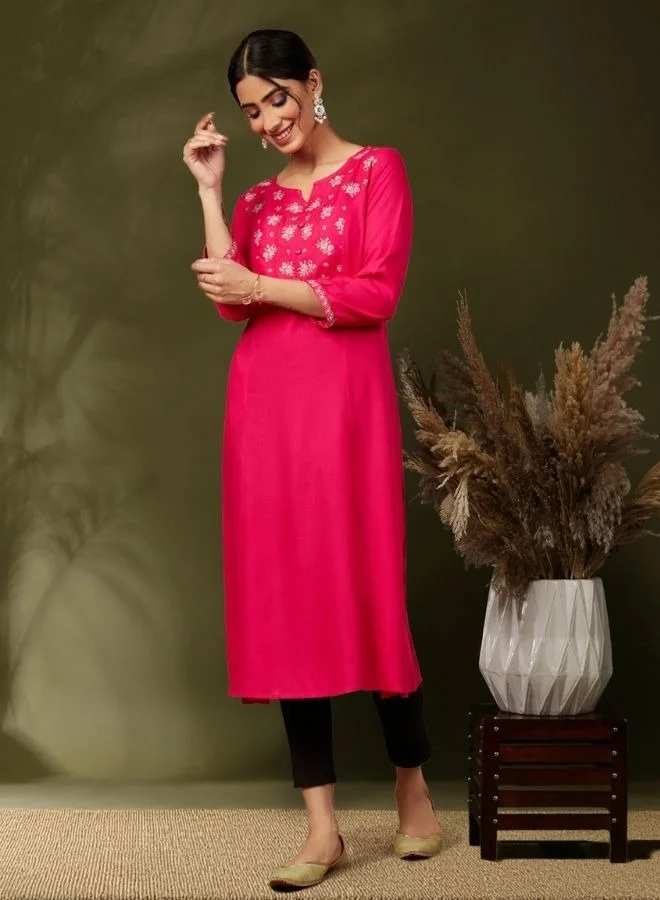Abhishti Solid kurta with floral yoke embroidery