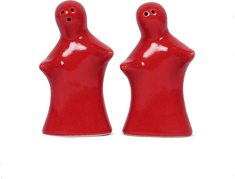 QIMACPLUS Salt and Pepper Seasoning and Spice Shakers Cute Novelty Modern and Vintage Hug Design Couple Set for Retro Farmhouse Home Decorative Dispenser for Kitchen Red - Image 3