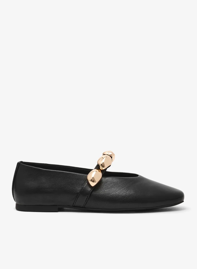 STEVE MADDEN Elegant Buckle Strap Ballerinas