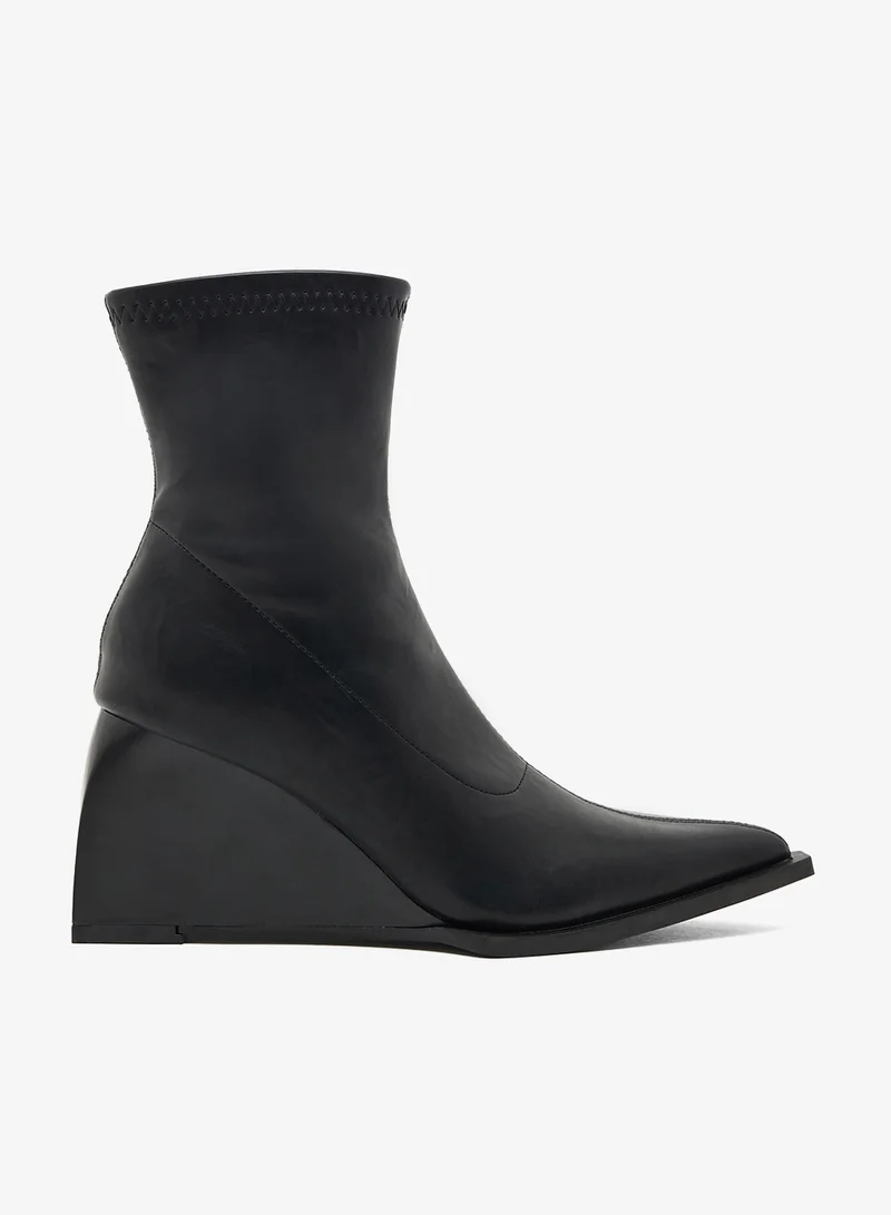 ايلا بوتات كاحل إسفين بكعب مدبب