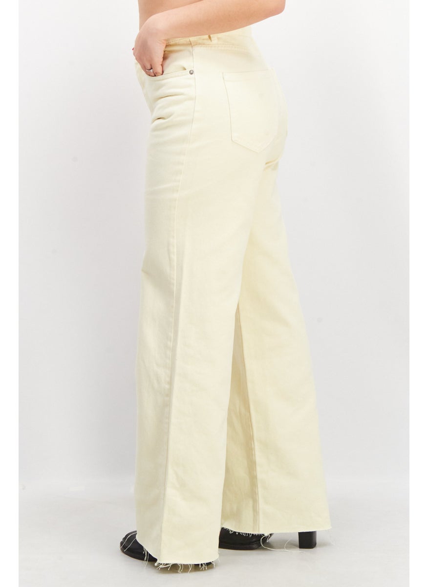 Stradivarius - Women Straight Fit Textured Non Stretchable Denim Jeans, Yellow - Image 1