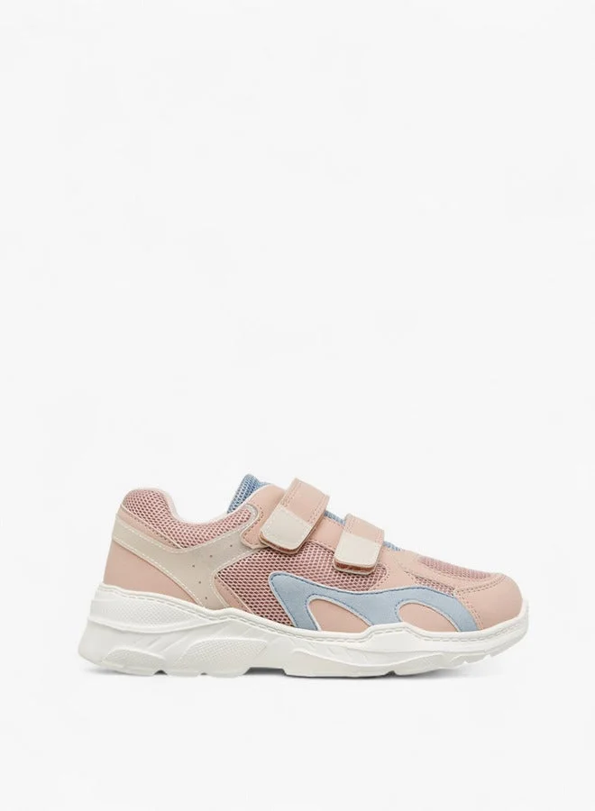 ليتل ميسي حذاء رياضي بألواح وإغلاق بشريط لاصق