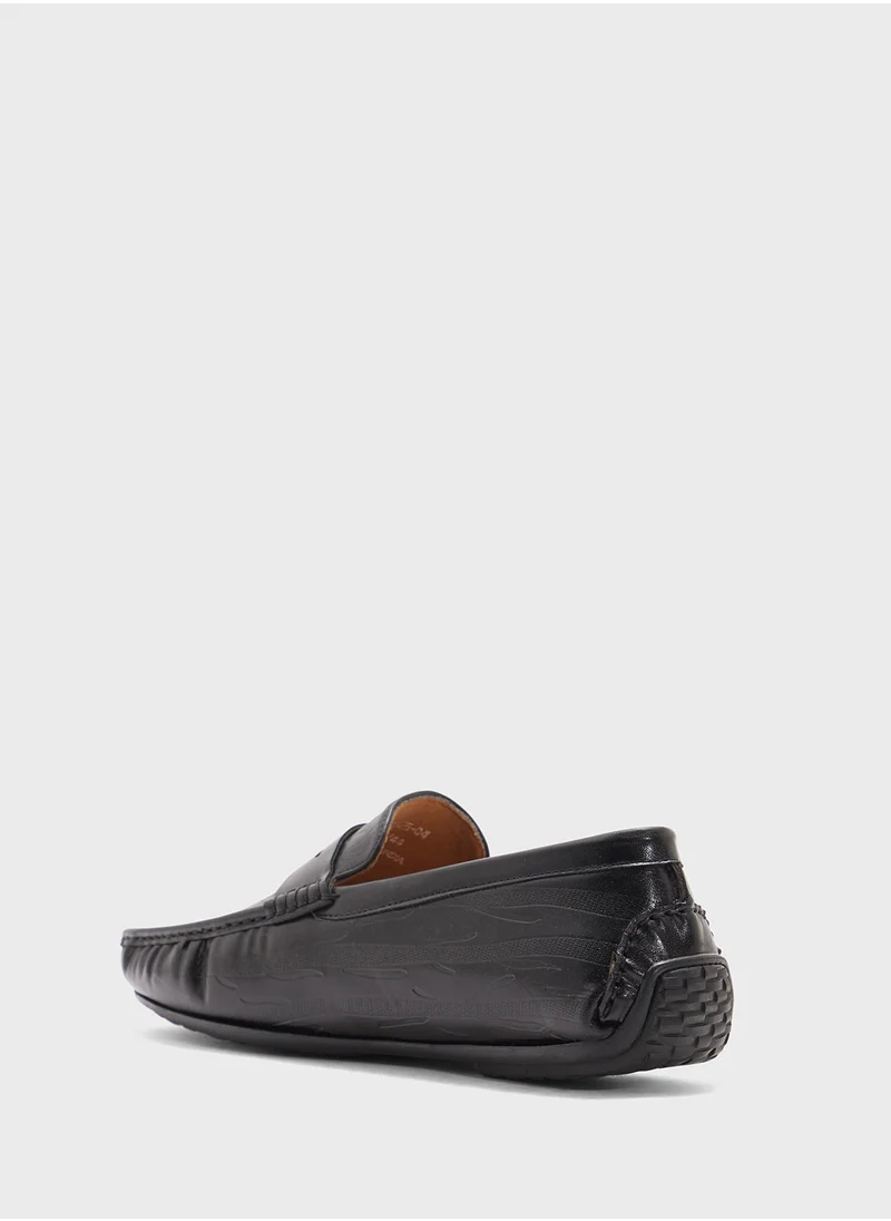 Robert Wood Saddle Detail Textuted Loafers