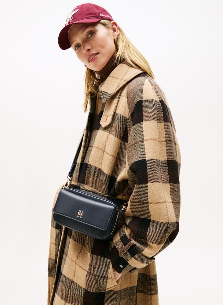 TOMMY HILFIGER Icon Camera Bag - Image 1