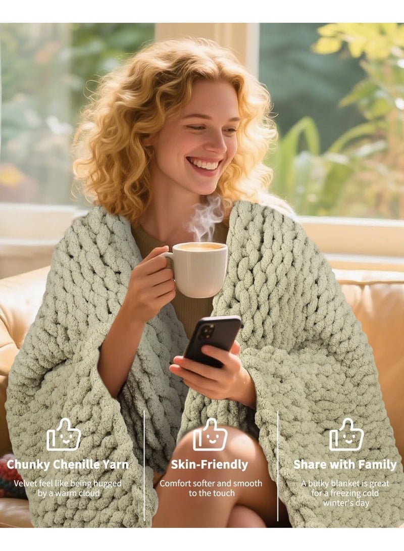 ChicAbode Super Bulky Chunky Yarn 1 Pack, 25 Yards 8oz White Chenille Yarn for Hand Knitting, Soft Fluffy Extra Jumbo Yarn for Finger Crochet, Blanket and DIY Crafts - Image 5