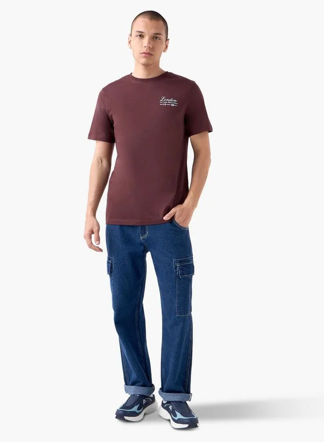 لي كوبر تي شيرت لي كوبر بطبعة كتابية بياقة دائرية